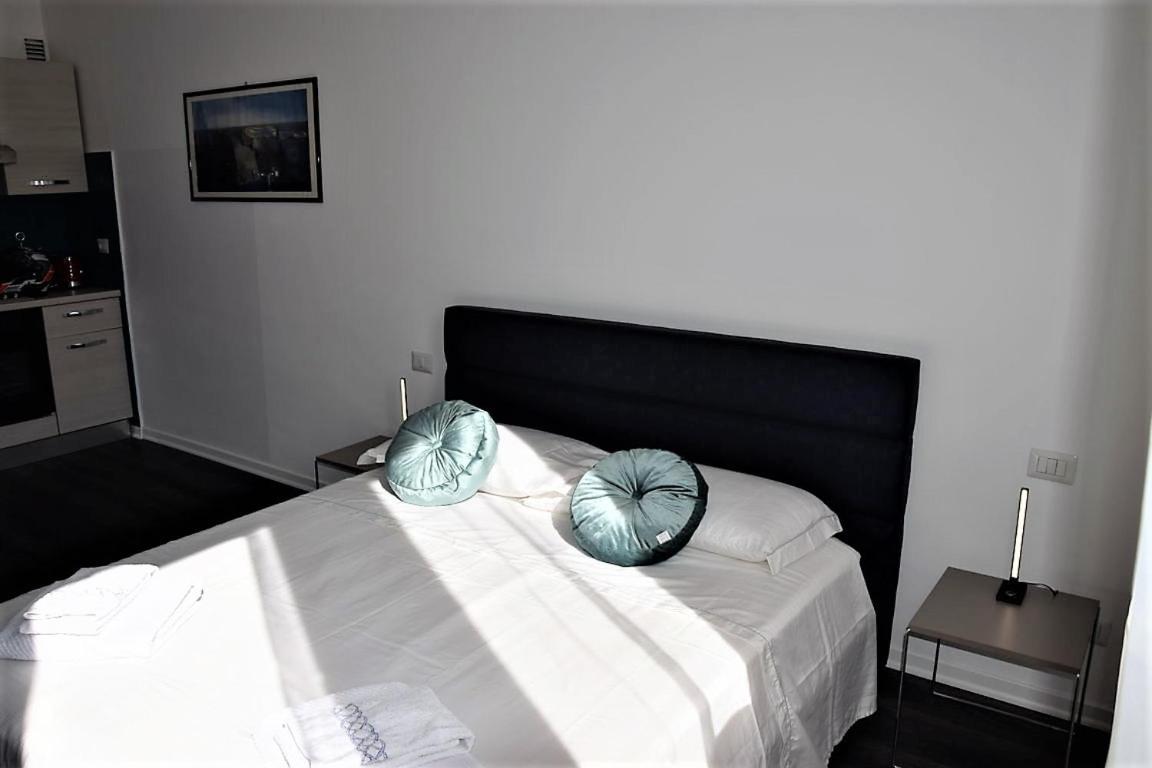 Accomodations Stazione Centrale Μιλάνο Εξωτερικό φωτογραφία